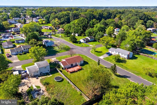 2254 SANDALWOOD DR, Waldorf, MD 20601