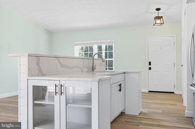 2254 SANDALWOOD DR, Waldorf, MD 20601