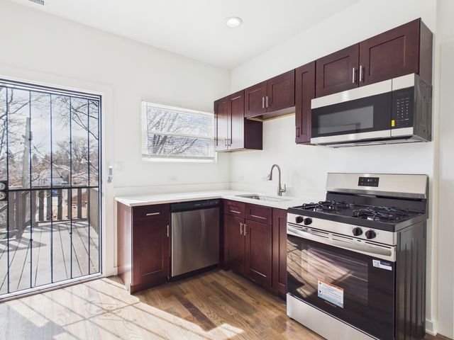 398 W Lincoln Highway 4, Chicago Heights, IL 60411