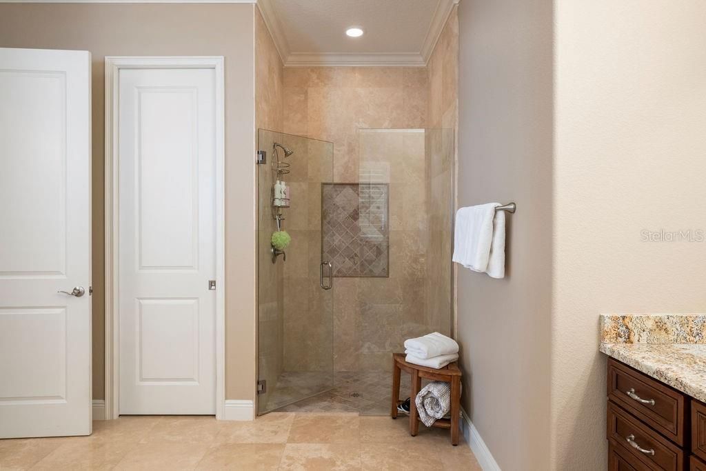 Image 25 of property listing at 11832 WATERSTONE LOOP DRIVE, Windermere, FL 34786