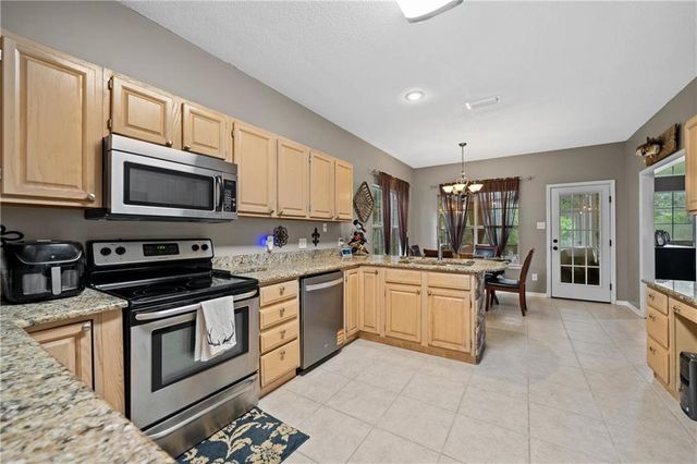 150 Lakeview Loop, Daphne, AL 36526