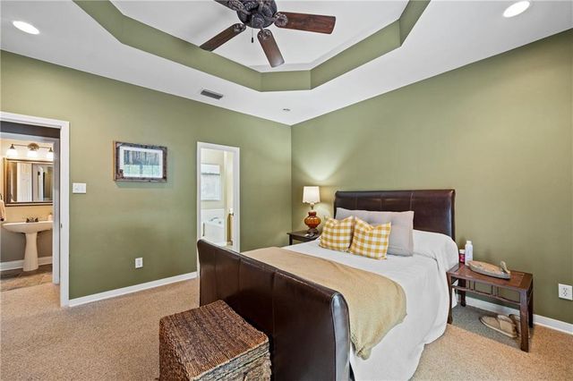 150 Lakeview Loop, Daphne, AL 36526