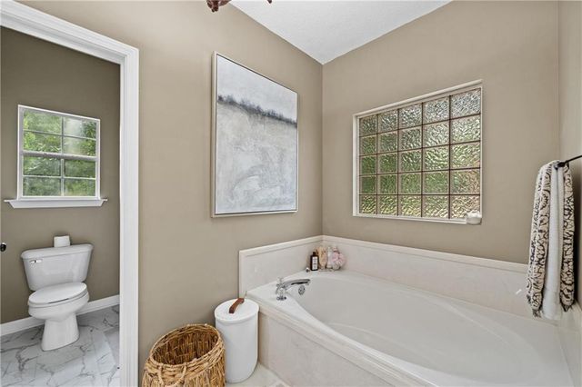 150 Lakeview Loop, Daphne, AL 36526