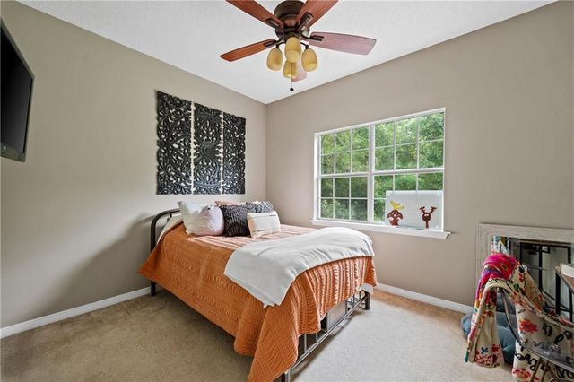 150 Lakeview Loop, Daphne, AL 36526