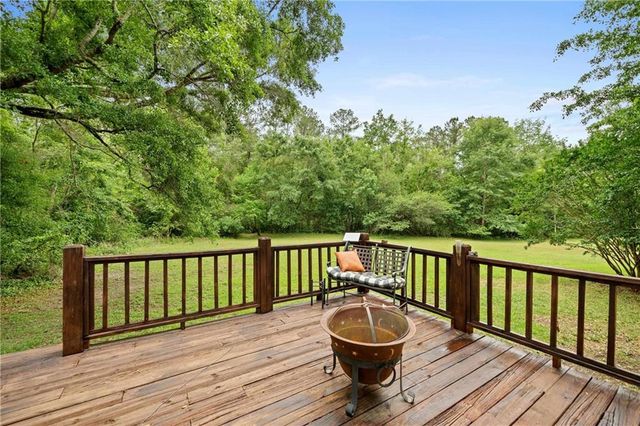 150 Lakeview Loop, Daphne, AL 36526