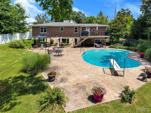 2948 Yaeger Road, St Louis, MO 63129