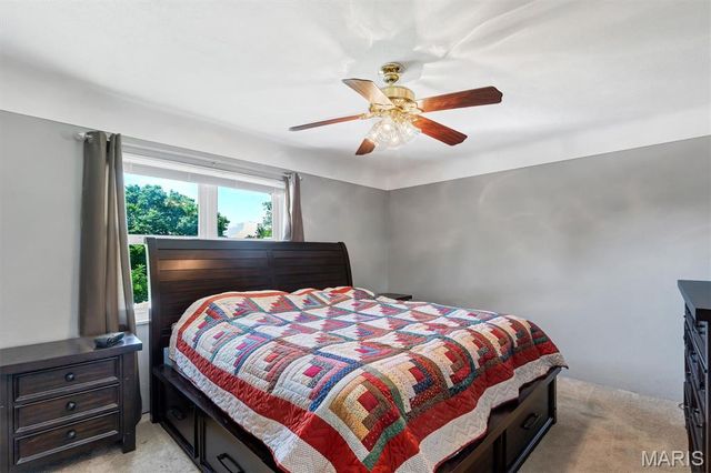 2948 Yaeger Road, St Louis, MO 63129