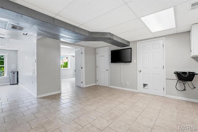 2948 Yaeger Road, St Louis, MO 63129