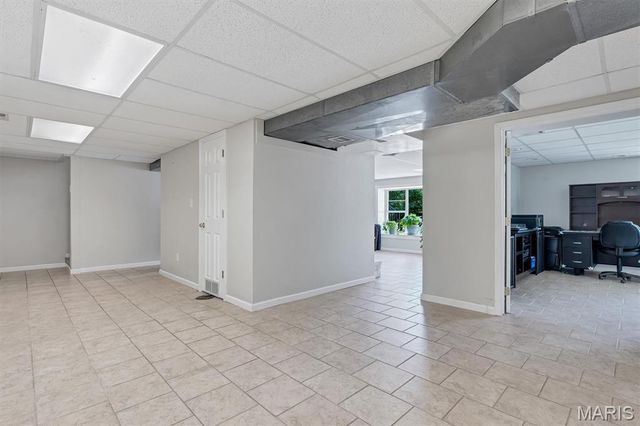 2948 Yaeger Road, St Louis, MO 63129