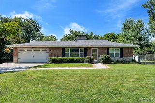 2948 Yaeger Road, St Louis, MO 63129