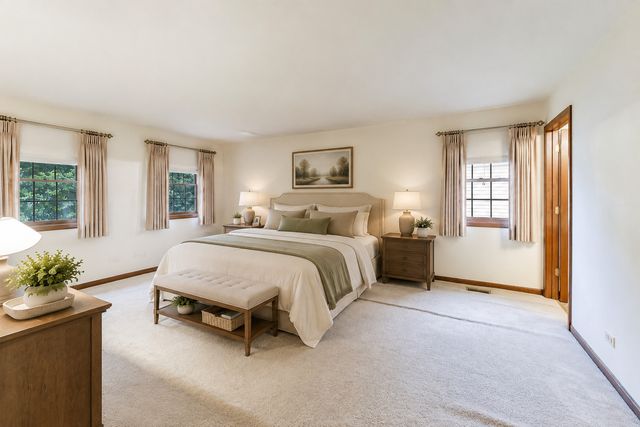 1648 Brentford Drive, Naperville, IL 60563
