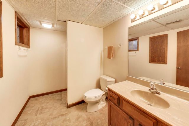 1648 Brentford Drive, Naperville, IL 60563