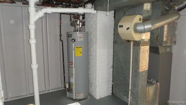 22463 Nevada Avenue, Eastpointe, MI 48021