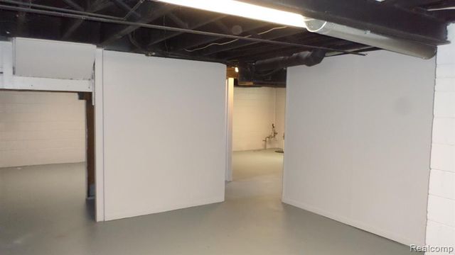 22463 Nevada Avenue, Eastpointe, MI 48021