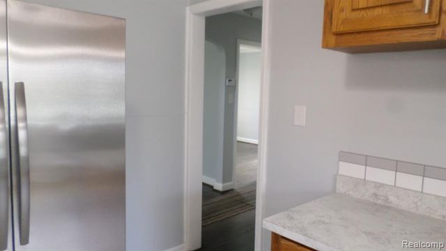 22463 Nevada Avenue, Eastpointe, MI 48021