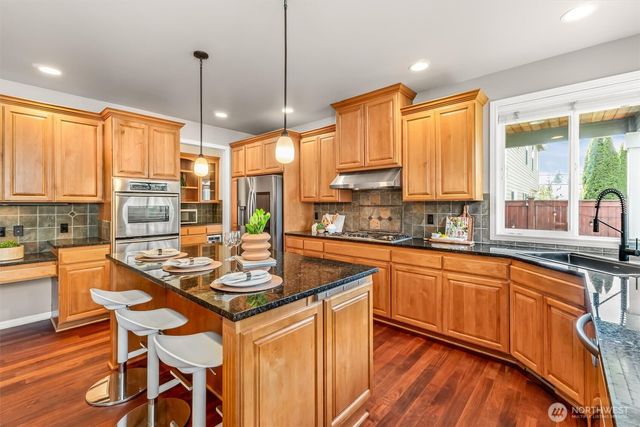 3915 214th Street SE, Bothell, WA 98021