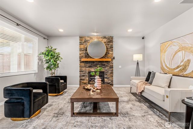3915 214th Street SE, Bothell, WA 98021