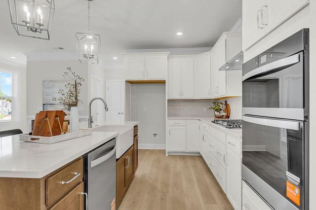 7327 Longtown Drive, Hanahan, SC 29410