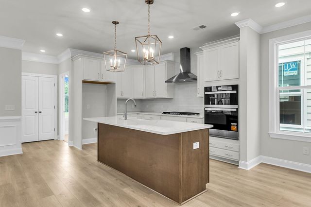 7327 Longtown Drive, Hanahan, SC 29410