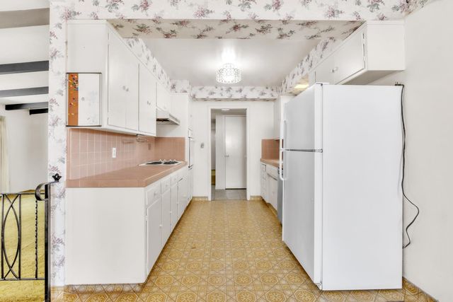 6829 Havenhurst Dr, Sacramento, CA 95831