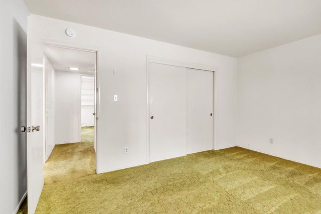 6829 Havenhurst Dr, Sacramento, CA 95831