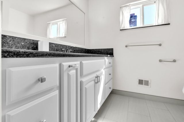 6829 Havenhurst Dr, Sacramento, CA 95831