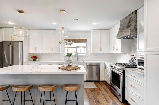 3018 Ann Arbor Drive, Houston, TX 77063