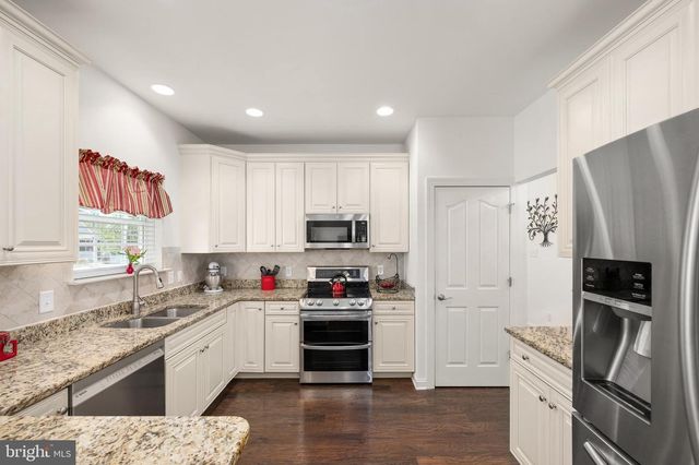 34 HENGST FARM LN, Smyrna, DE 19977