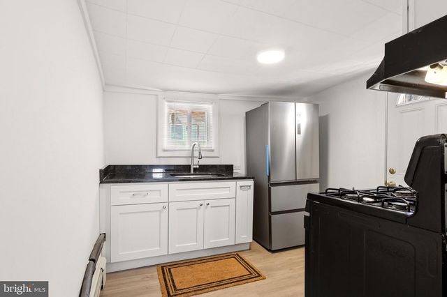 502 MOUNTAIN ST, Philadelphia, PA 19148