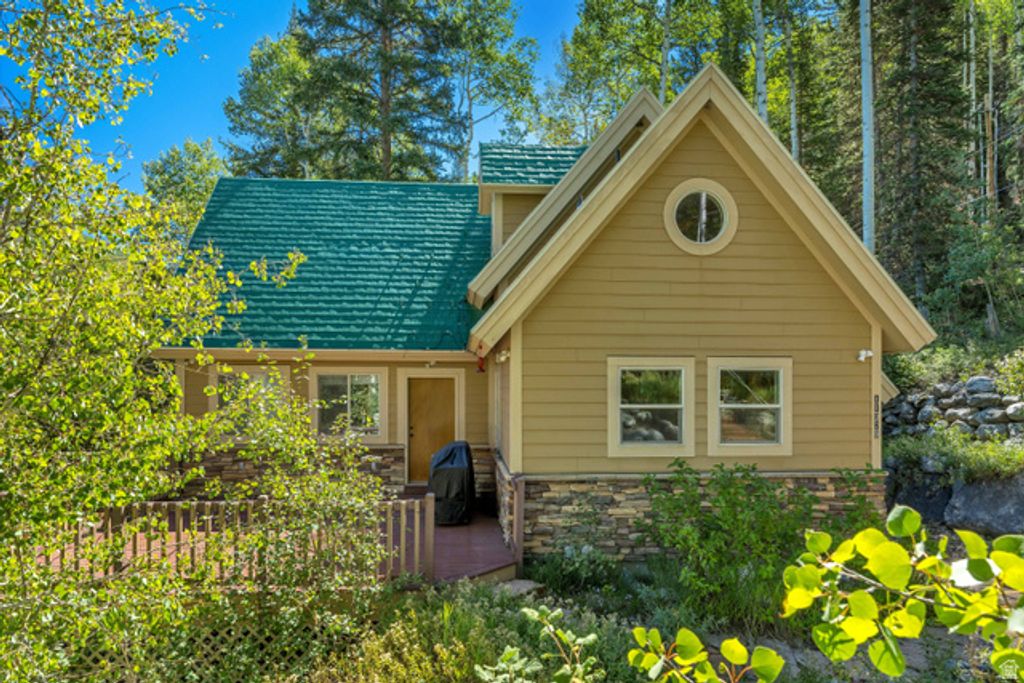 11320 E BALSAM FOREST LN, Brighton, UT 84121 — exterior