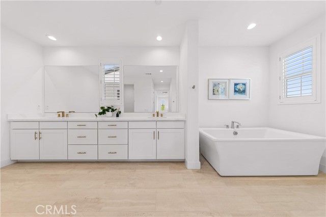 112 Sentosa, Irvine, CA 92618