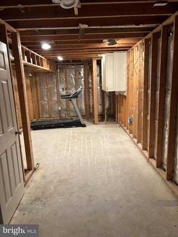 6717 LOWES LN, Elkridge, MD 21075