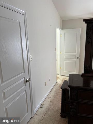 6717 LOWES LN, Elkridge, MD 21075