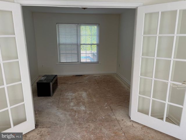 6717 LOWES LN, Elkridge, MD 21075