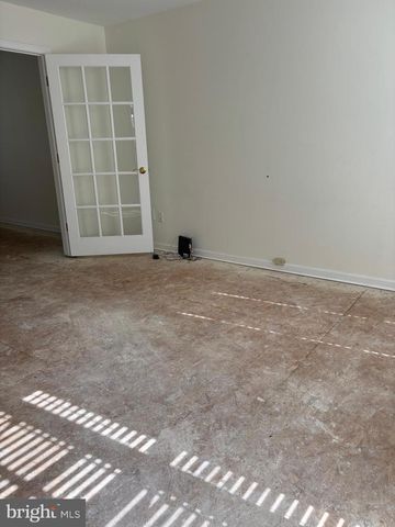 6717 LOWES LN, Elkridge, MD 21075