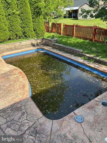 6717 LOWES LN, Elkridge, MD 21075