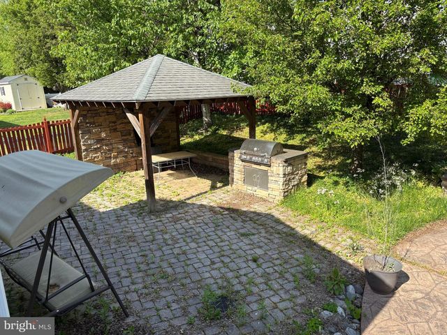 6717 LOWES LN, Elkridge, MD 21075