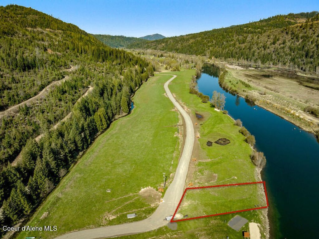 23 Horn Hooked Ln, St. Maries, ID 83861