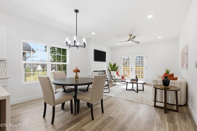 1902 Woodbine Ave, Knoxville, TN 37917