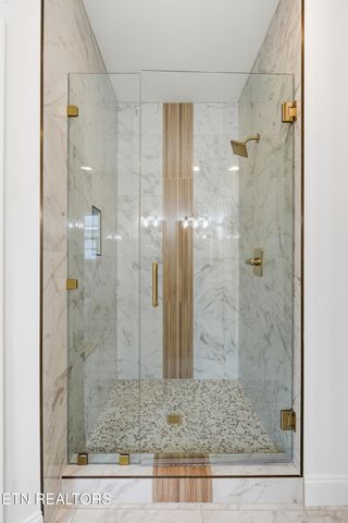 1902 Woodbine Ave, Knoxville, TN 37917