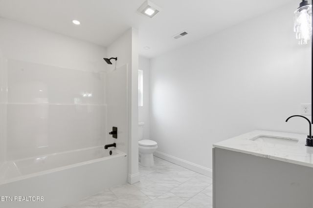 1902 Woodbine Ave, Knoxville, TN 37917