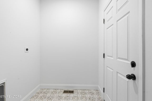 1902 Woodbine Ave, Knoxville, TN 37917