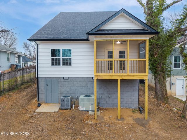 1902 Woodbine Ave, Knoxville, TN 37917