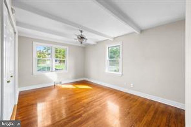 406 STANTON RD, Wilmington, DE 19804