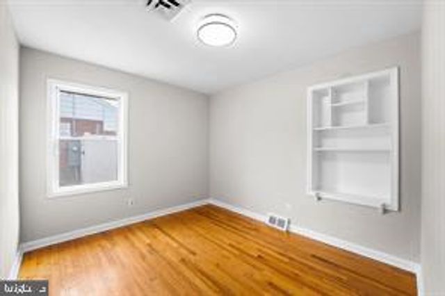 406 STANTON RD, Wilmington, DE 19804