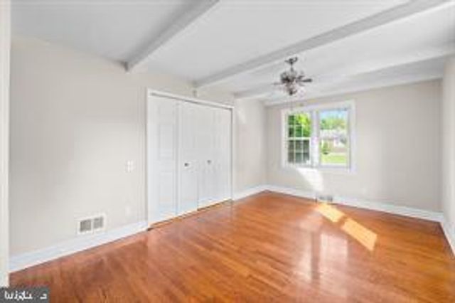 406 STANTON RD, Wilmington, DE 19804