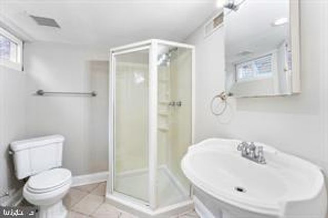 406 STANTON RD, Wilmington, DE 19804