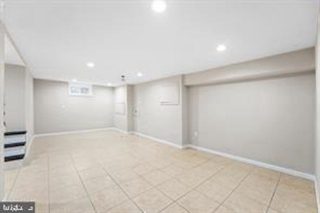 406 STANTON RD, Wilmington, DE 19804