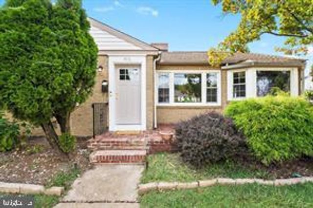406 STANTON RD, Wilmington, DE 19804
