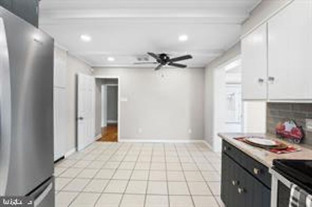 406 STANTON RD, Wilmington, DE 19804